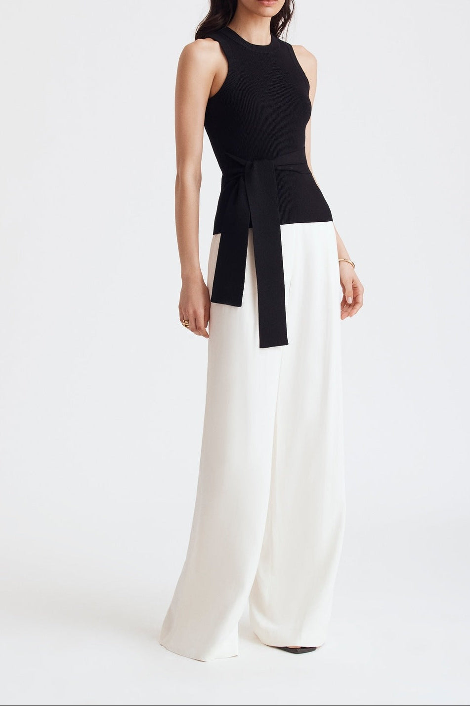 Molly Sleeveless Racer Tie Front Top