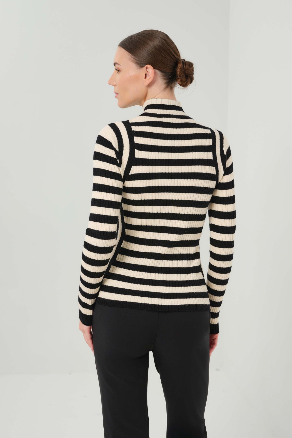 Linh Contour Stripe Knit Top - Black/Latte