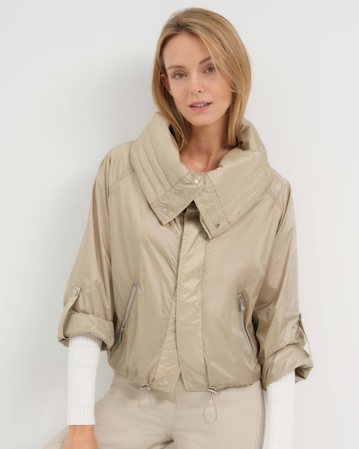 Casey Crop Windbreaker - Champagne