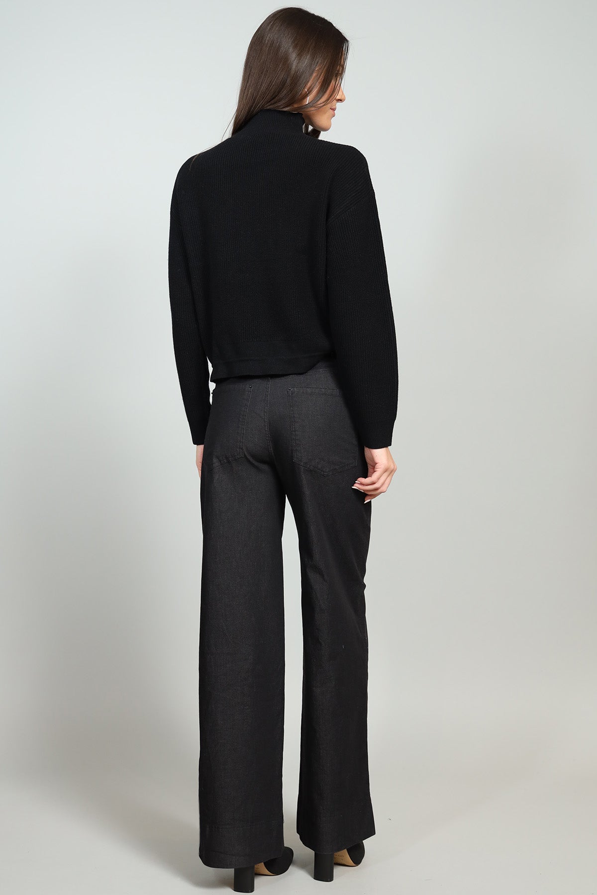 Janet Bungee Cord Sweater - Black