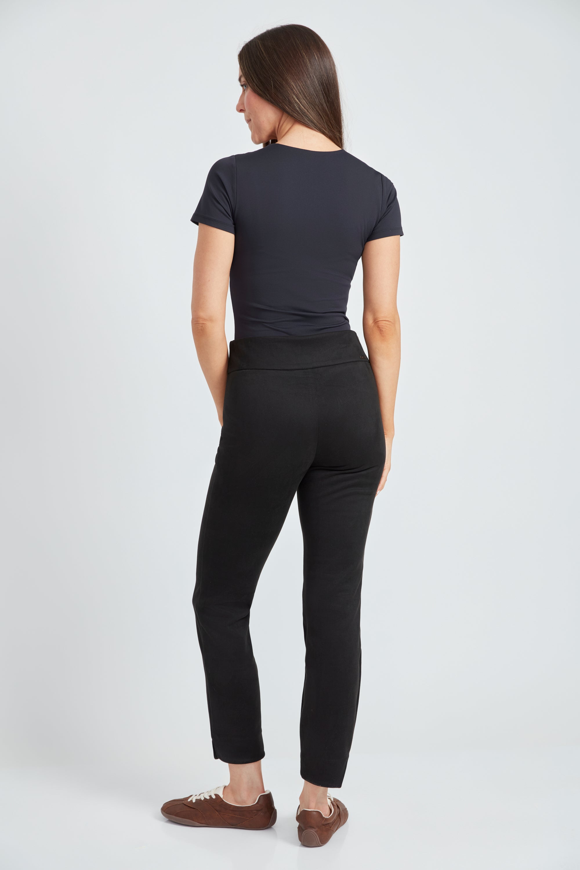 Petal Slit 28 Washable Vegan Suede - Black
