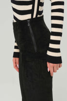 Becca Flare - Black
