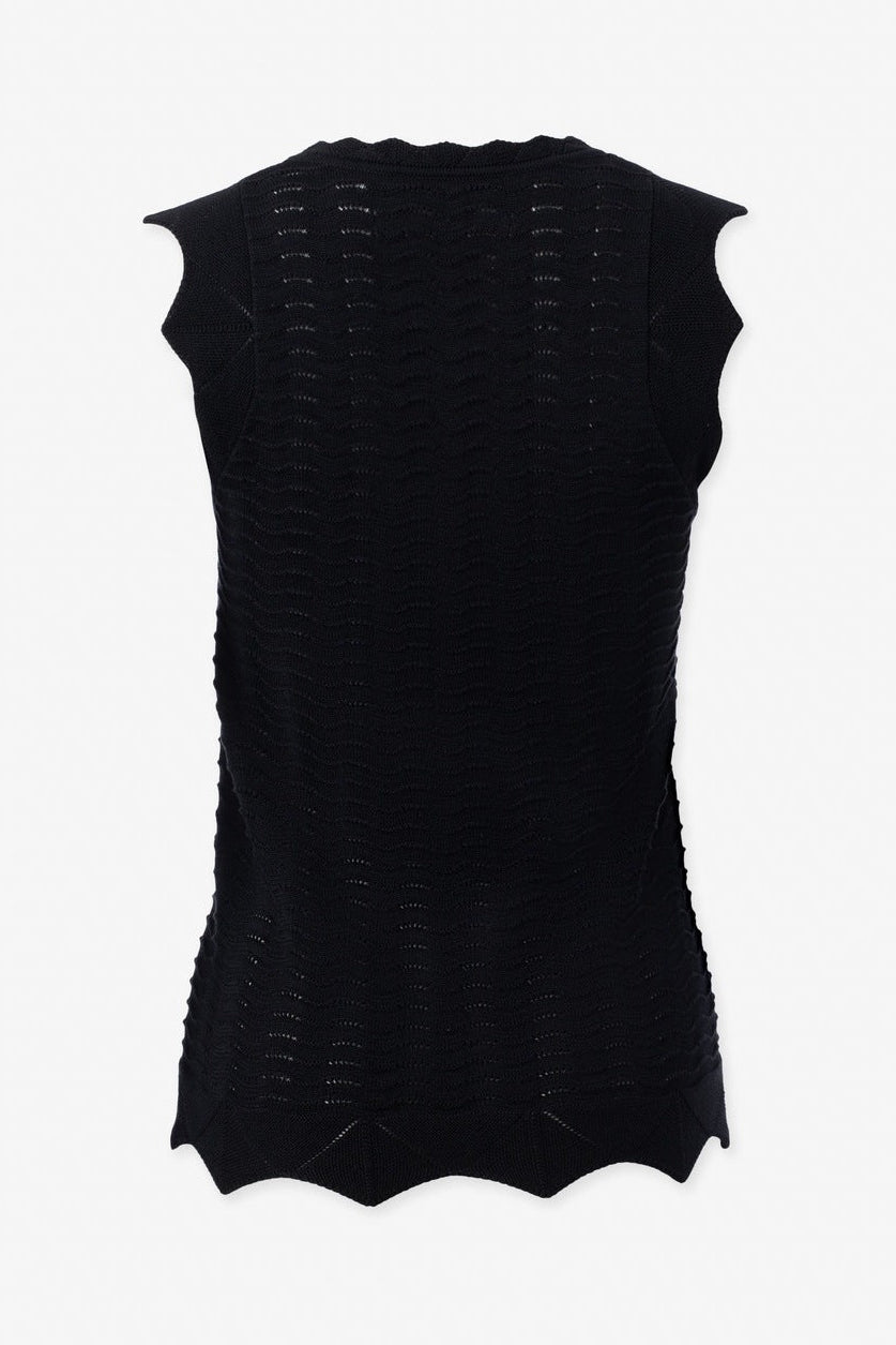 Scallop sleeve and hem knit top