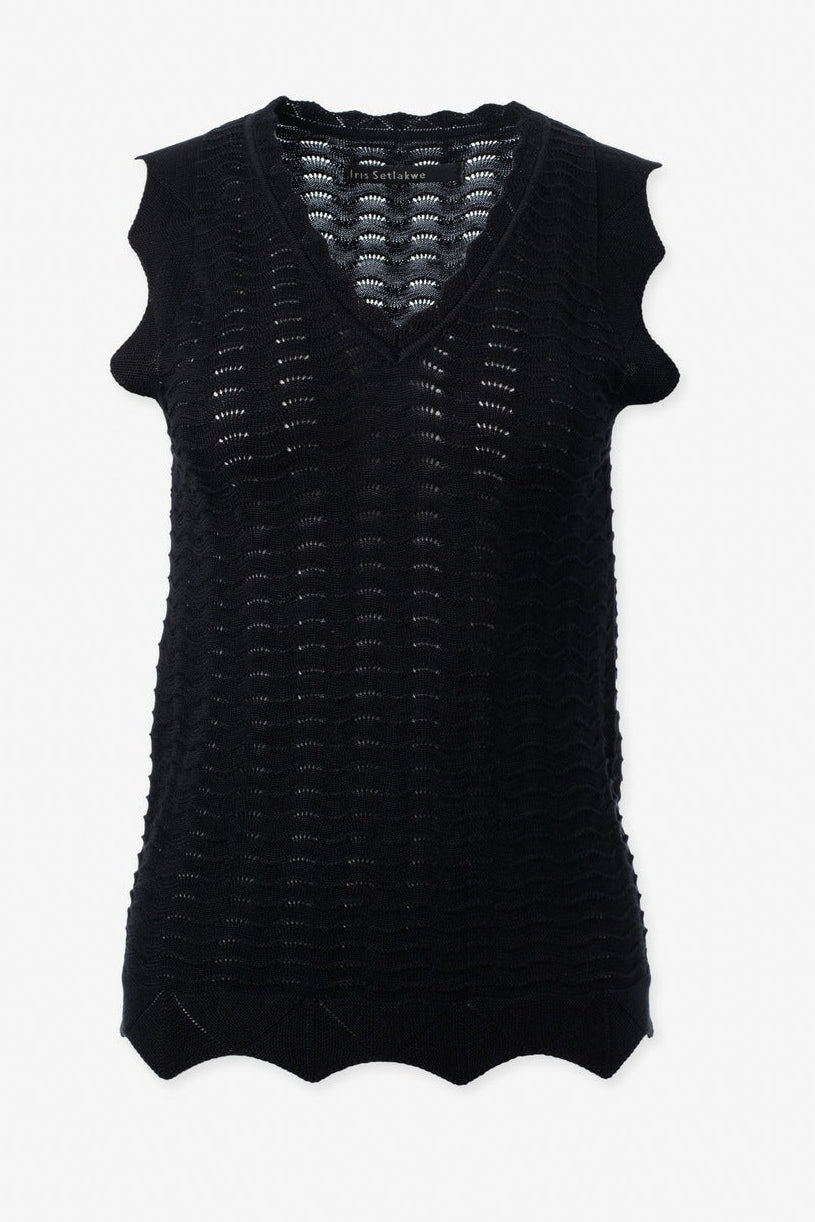 Scallop sleeve and hem knit top