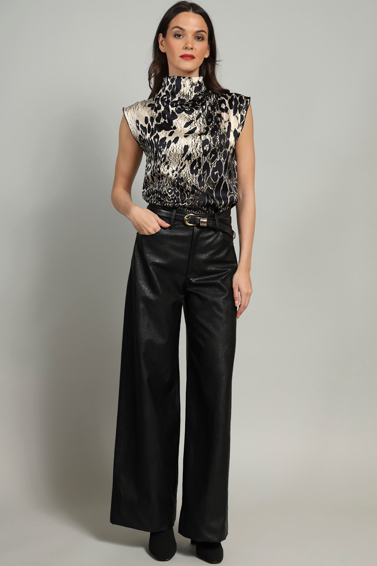 Gradient Leopard Tank - Black